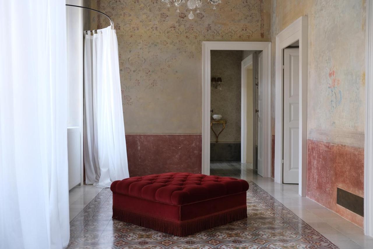 Apartamento Palazzo Albricci Peregrini Como Exterior foto